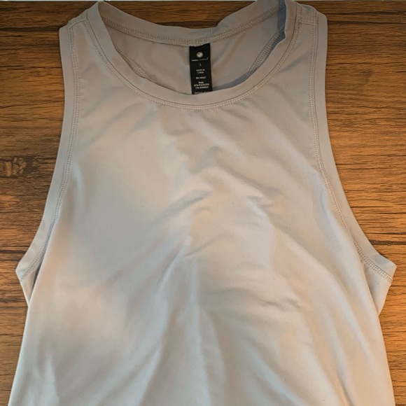 Workout Tank - Picture 3 of 4